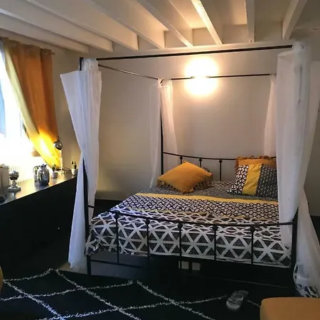 Duplex Extraordinaire Au Coeur De L Ile De Saint Louis